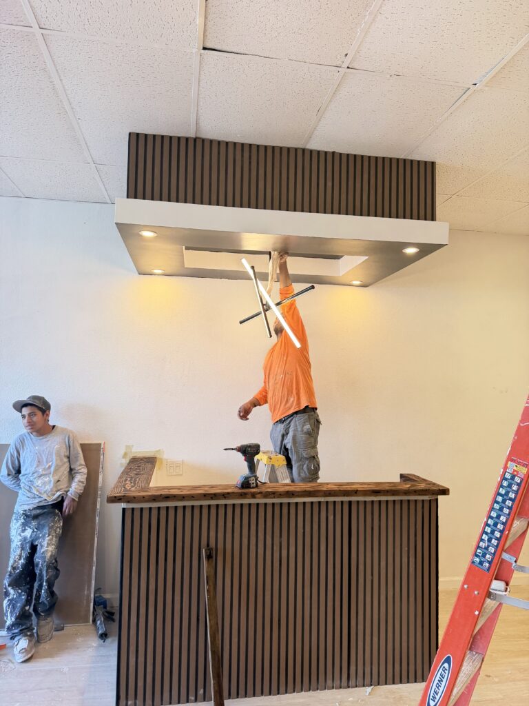 Front desk Wood paneling Phartenia 2026